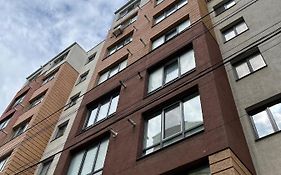 — Затишні Apartments —